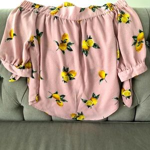 Lemon off shoulder
